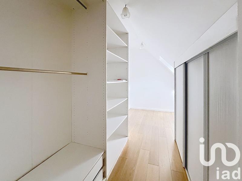 Maison - 210 m² - 7 pièces