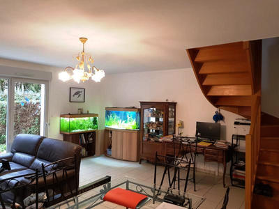 Maison - 96 m² - 5 pièces