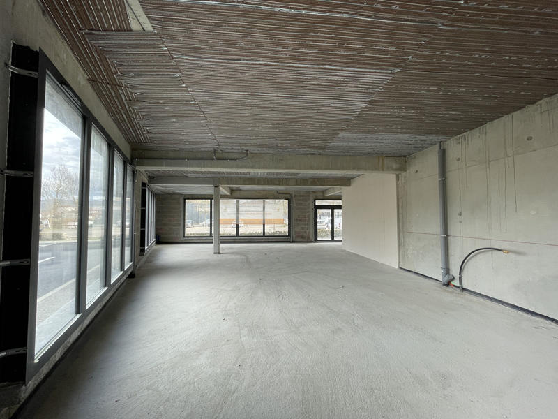 Local commercial - 135 m²