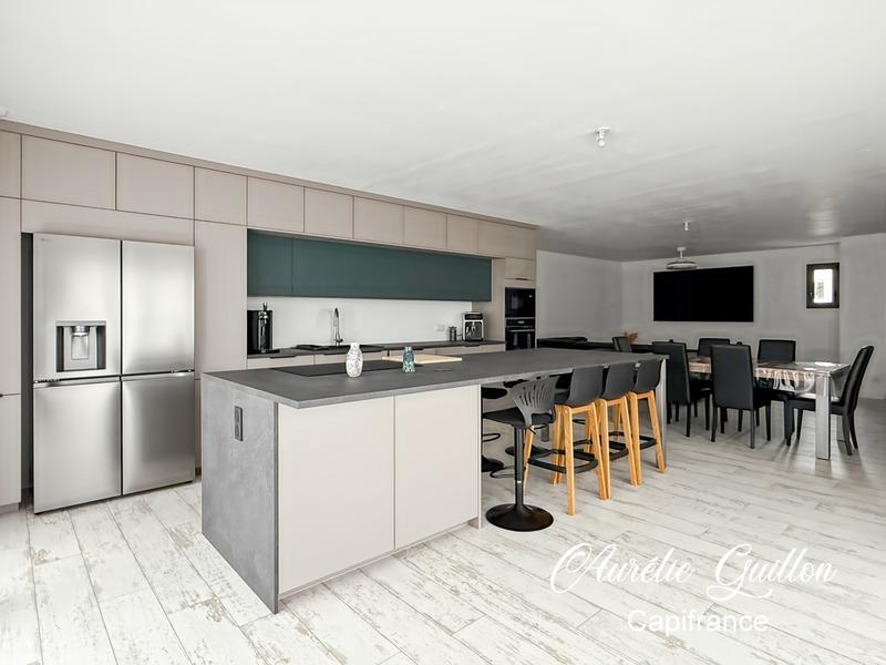 Maison - 105 m² - 5 pièces