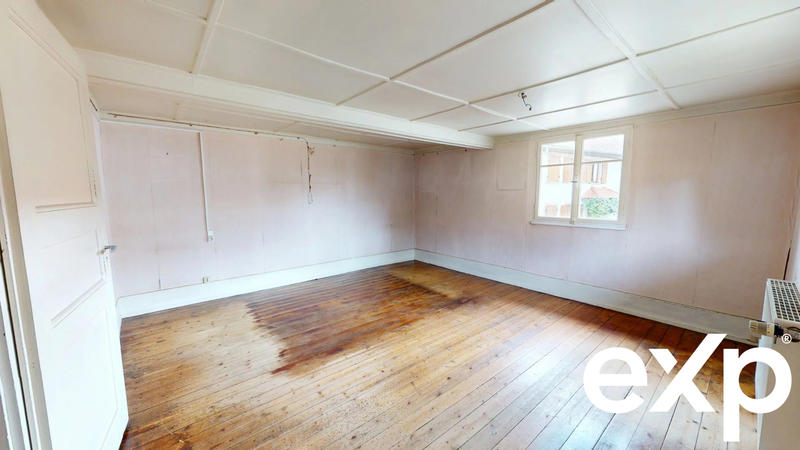 Maison - 99 m² - 5 pièces