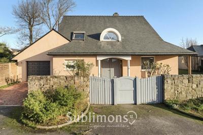 Demeure - 175 m² - 6 pièces