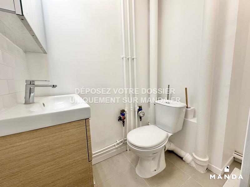 Chambre - 11 m² - 5 pièces