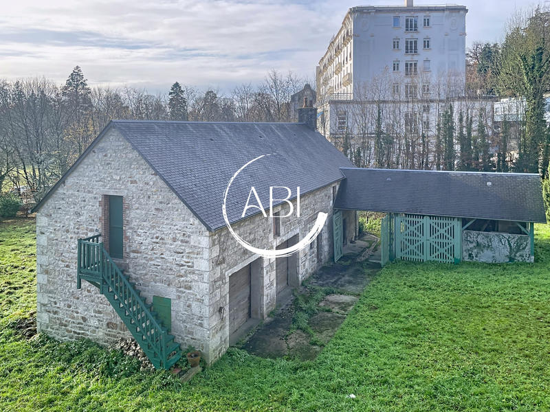 Villa - 269 m² - 11 pièces