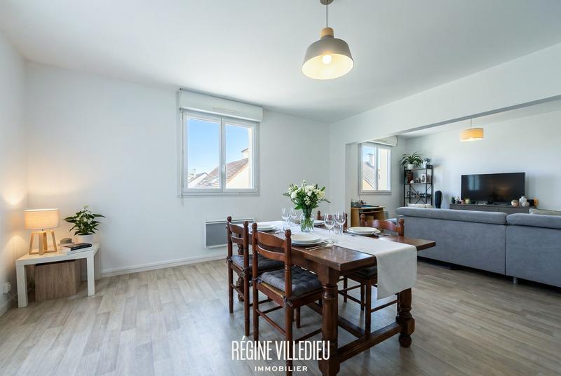 Appartement - 89 m² - 5 pièces