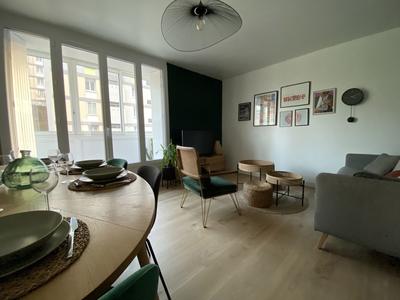 Appartement - 89 m² - 5 pièces