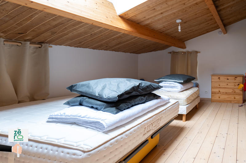 Maison - 121 m² - 7 pièces