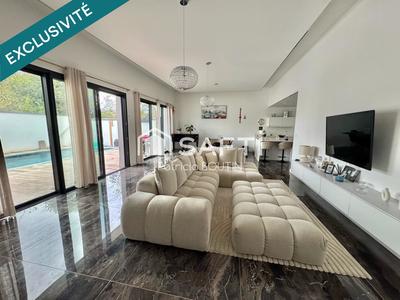 Maison - 139 m² - 6 pièces