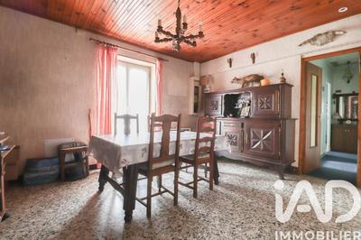 Maison - 92 m² - 5 pièces