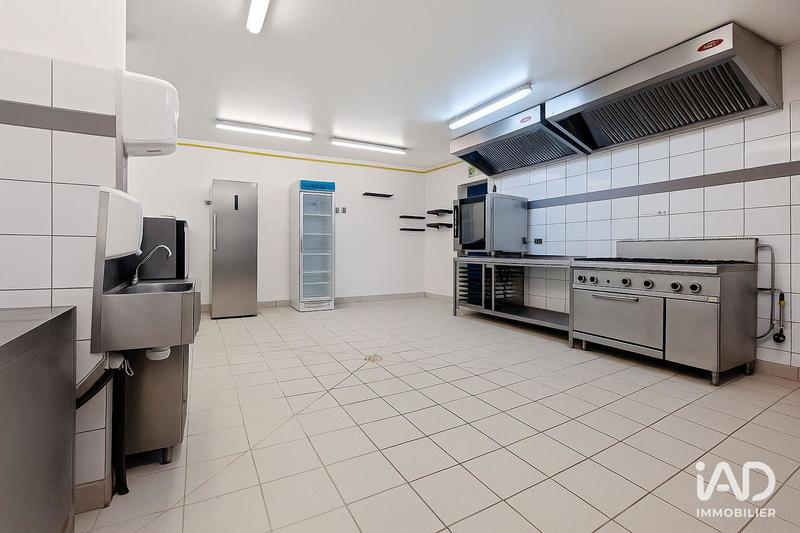 Local commercial - 930 m²