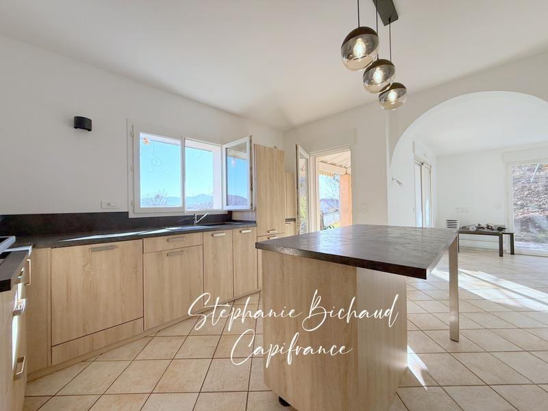 Maison - 153 m² - 7 pièces