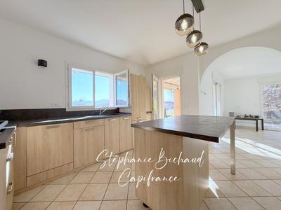 Maison - 153 m² - 7 pièces