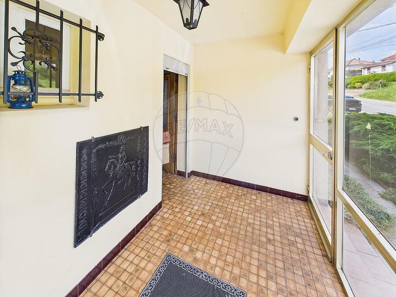 Maison - 146 m² - 9 pièces