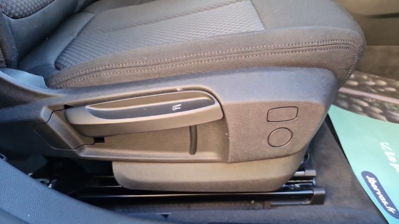 Bmw Série 1 F40 118i 136 Ch Lounge