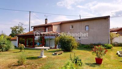 Maison - 137 m² - 7 pièces