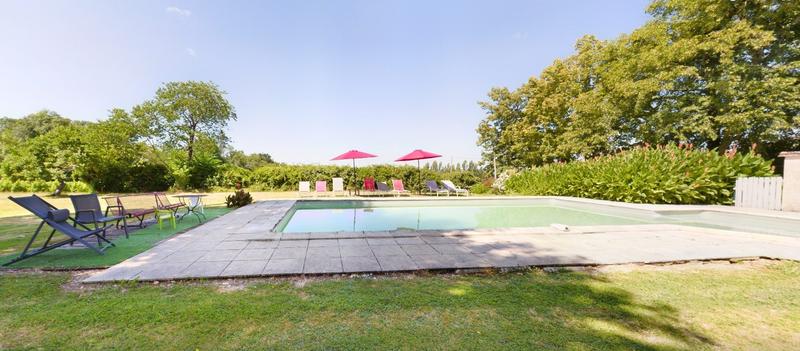 Corps de ferme - 270 m² - 17 pièces