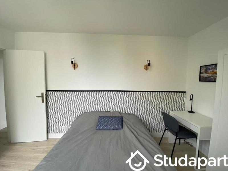 Chambre - 10 m² - 1 pièce