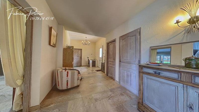 Maison - 147 m² - 6 pièces