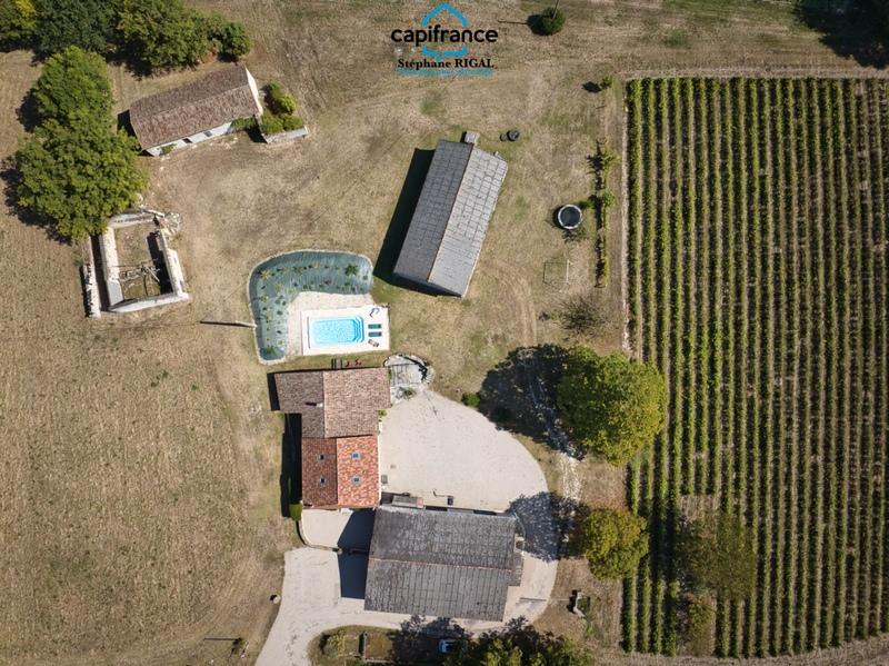 Propriété - 156 m² - 6 pièces