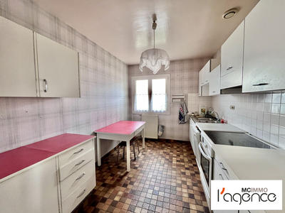 Maison - 175 m² - 8 pièces