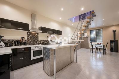 Maison - 139 m² - 5 pièces