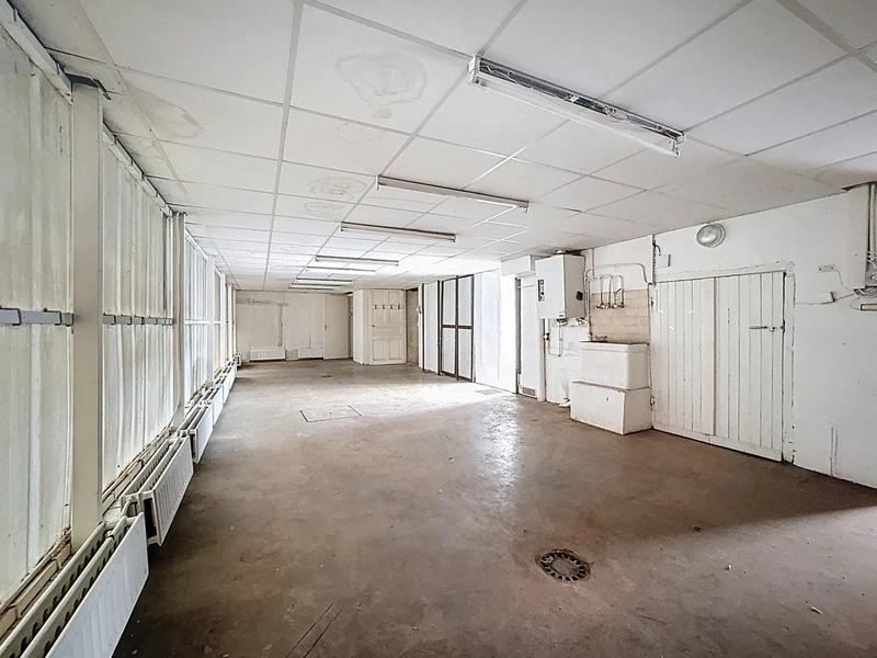 Bureau - 237 m² - 3 pièces