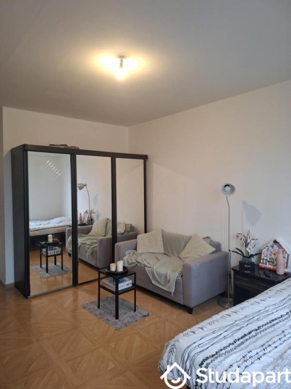 Chambre - 13 m² - 1 pièce