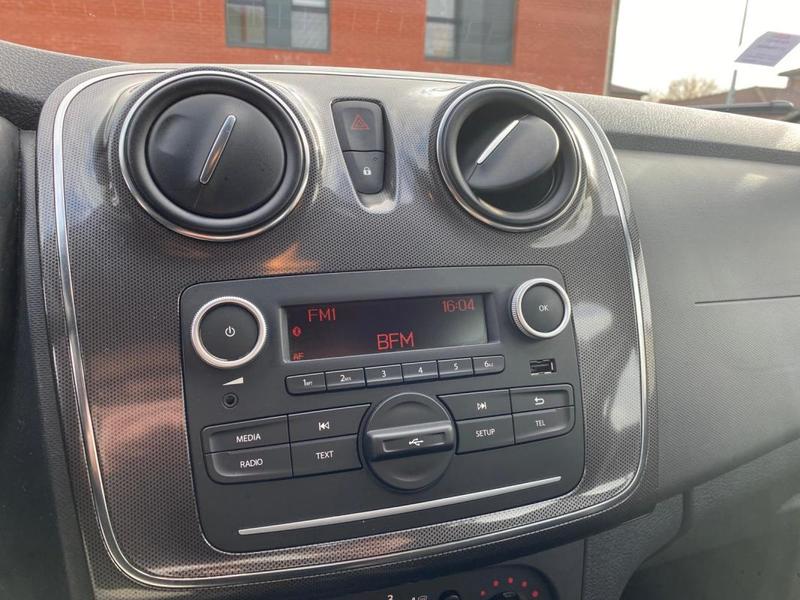 Dacia Sandero Urban Stepway Sce75 Clim/Radio/Vitres Av Electrique