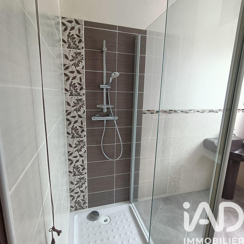 Maison - 185 m² - 8 pièces