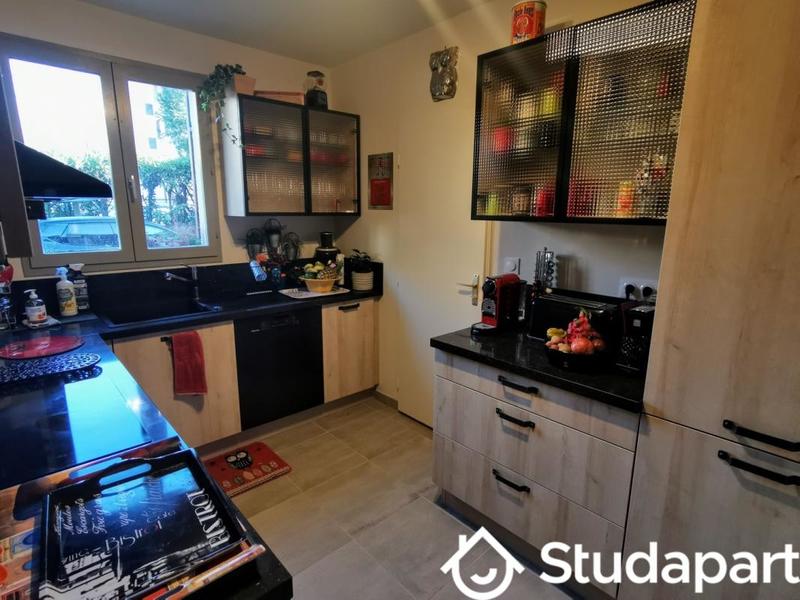 Chambre - 12 m² - 1 pièce