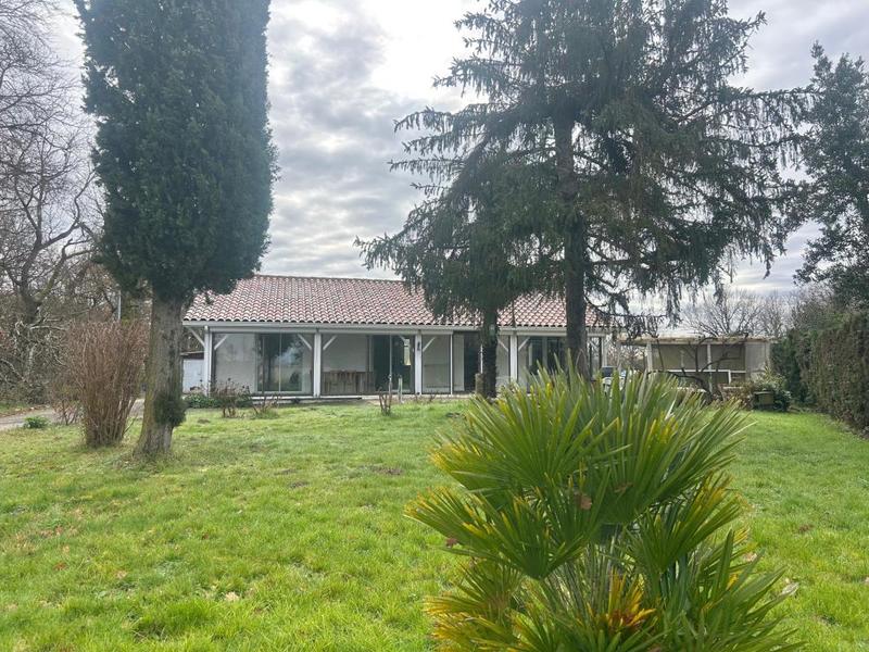 Propriété - 105 m² - 4 pièces