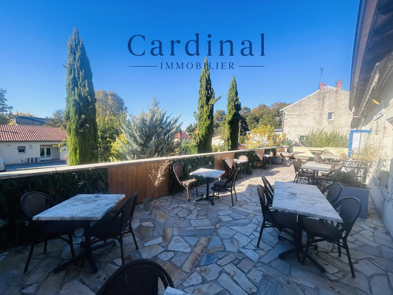 Local commercial - 790 m² - 3 pièces