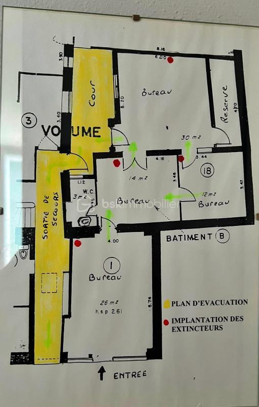 Local commercial - 82 m² - 2 pièces