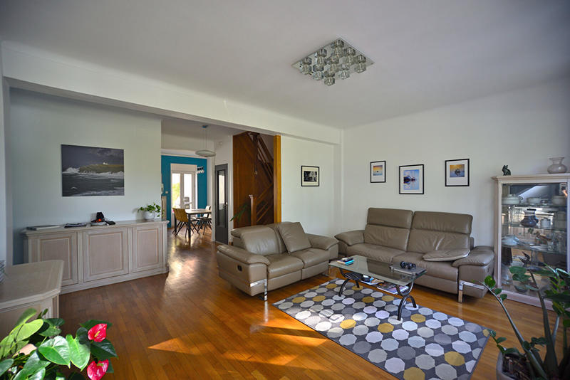 Maison - 142 m² - 7 pièces