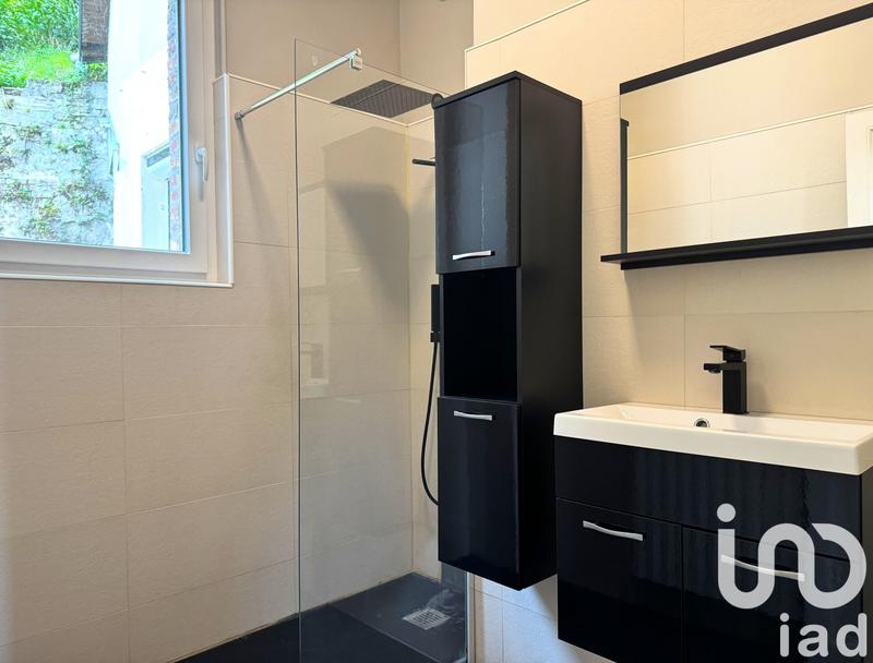 Maison - 202 m² - 6 pièces