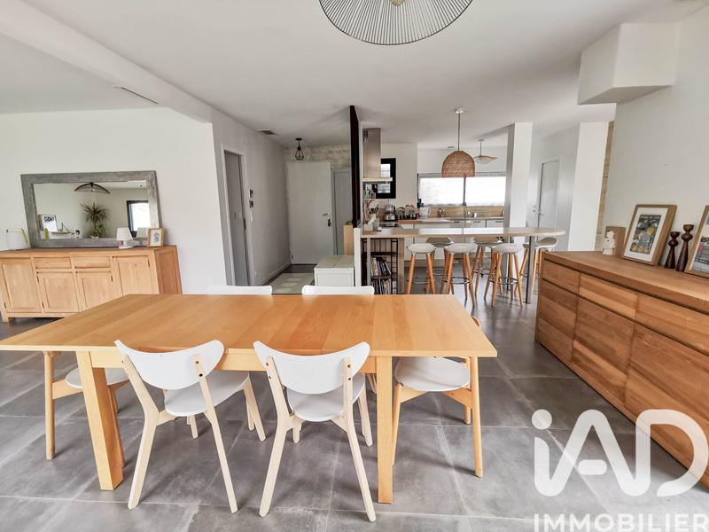 Maison - 165 m² - 6 pièces