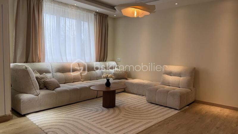 Maison - 111 m² - 5 pièces