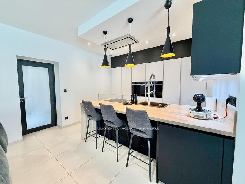 Villa - 145 m² - 6 pièces