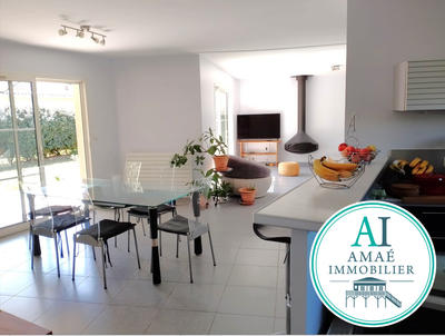 Maison contemporaine - 157 m² - 7 pièces