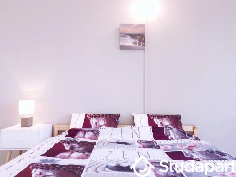 Chambre - 13 m² - 1 pièce