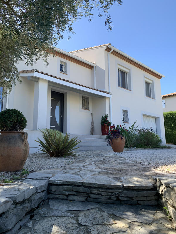 Maison - 222 m² - 6 pièces