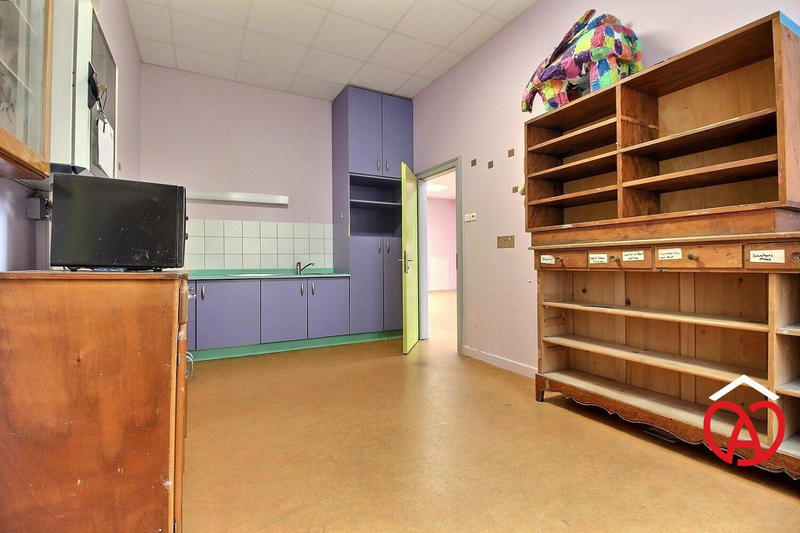 Maison - 343 m² - 10 pièces