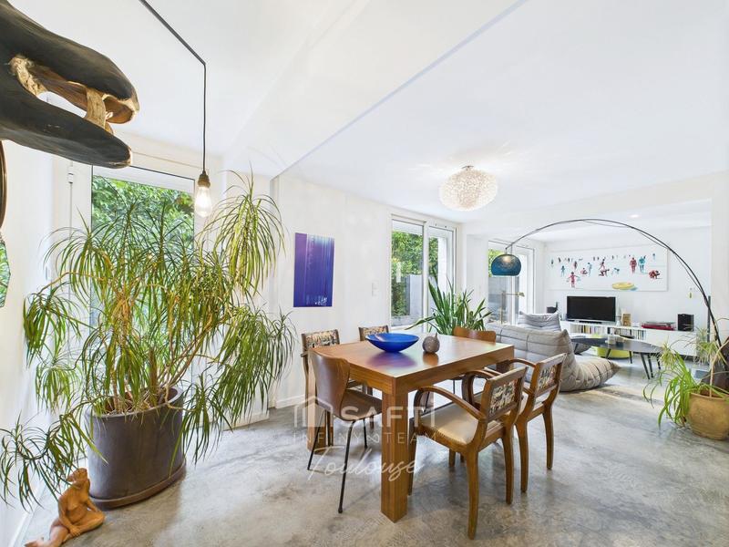 Maison - 169 m² - 7 pièces