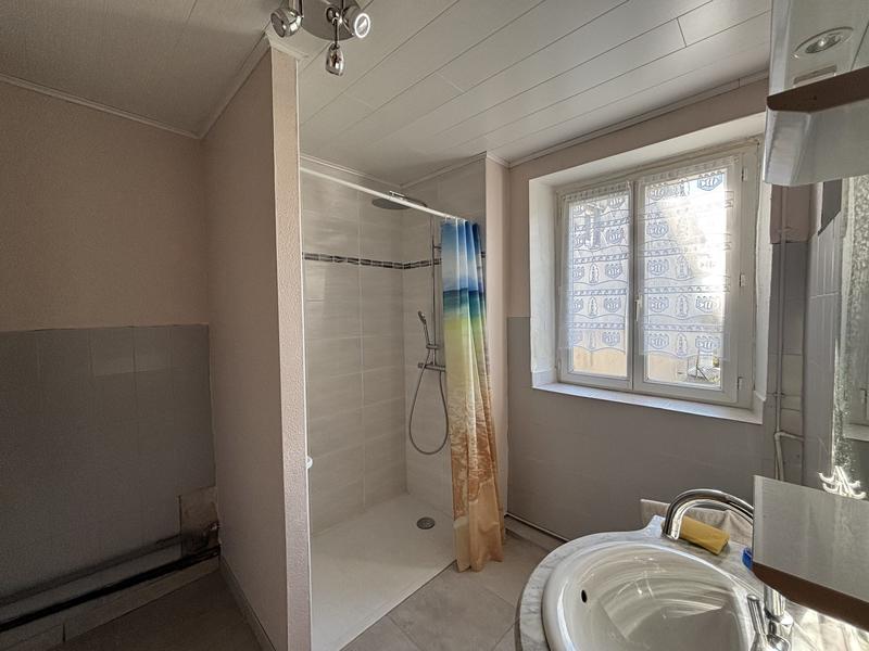 Maison traditionnelle - 142 m² - 7 pièces