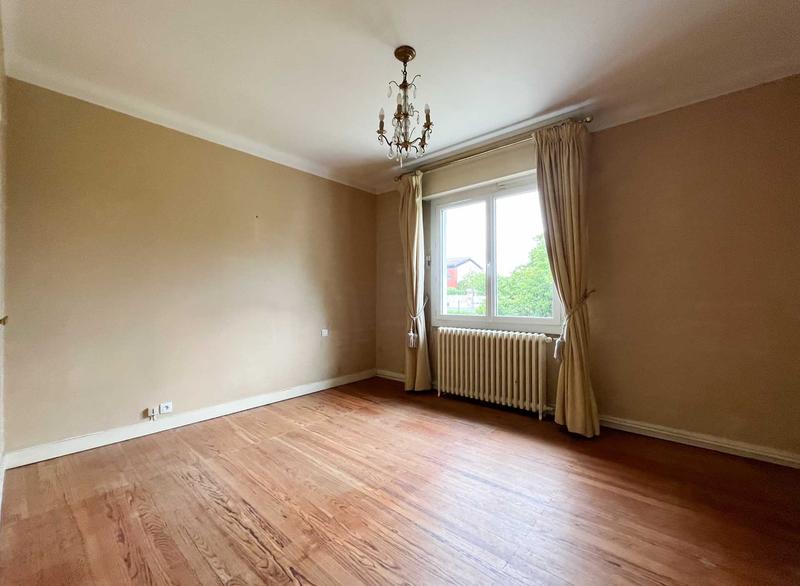 Maison - 128 m² - 9 pièces