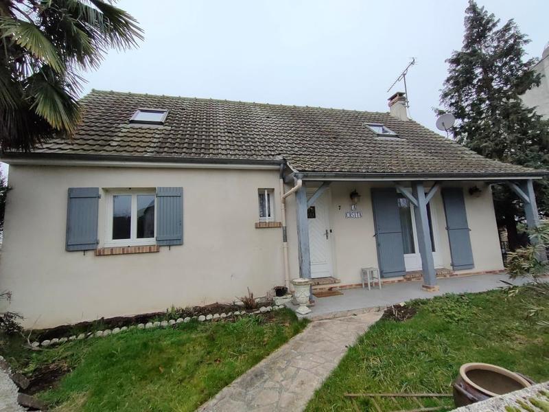 Maison - 99 m² - 4 pièces