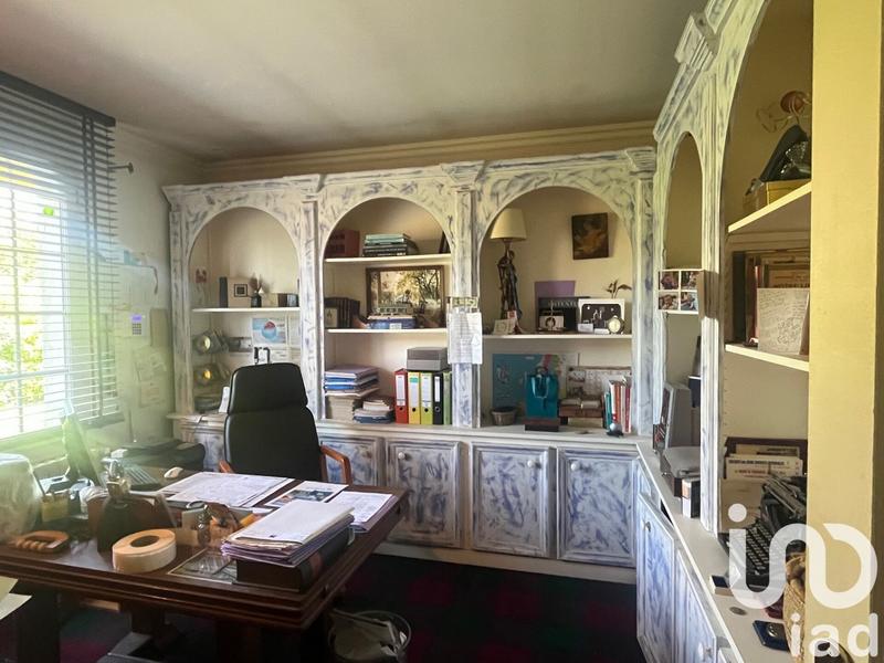 Maison - 239 m² - 6 pièces