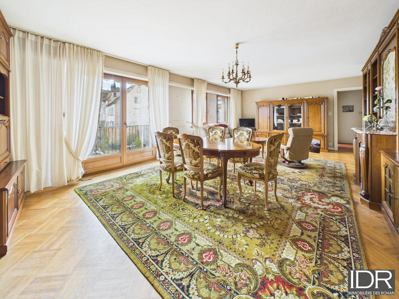 Appartement - 168 m² - 5 pièces