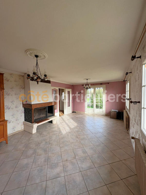 Maison - 93 m² - 5 pièces