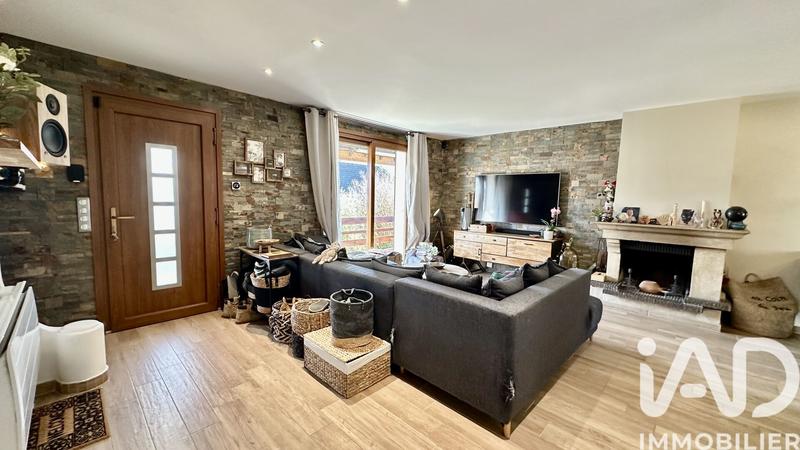 Maison - 137 m² - 7 pièces